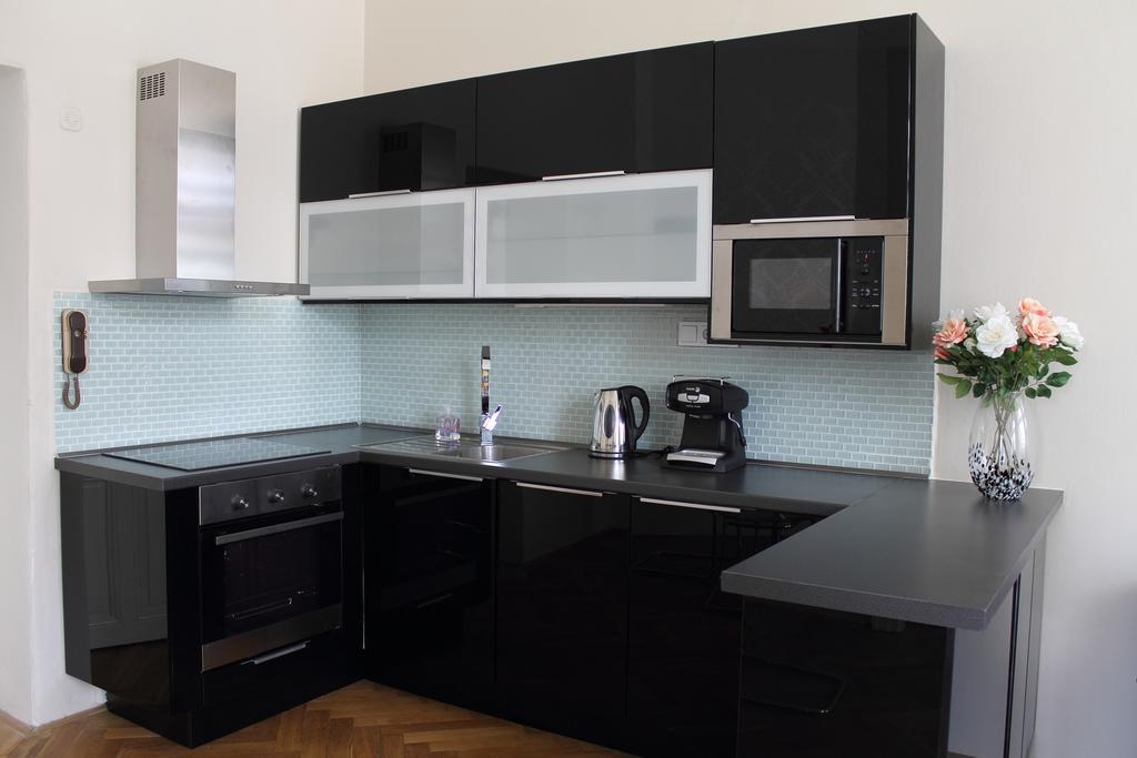 Apartmán Royal Celakovskeho Sady *